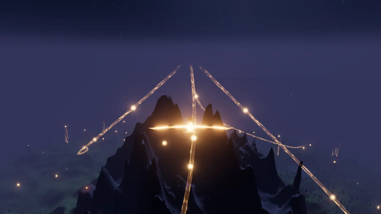 Die Gipfelkrone vor dem letzten Feuer: vier Lichtbänder laufen zum dunklen Gipfel.